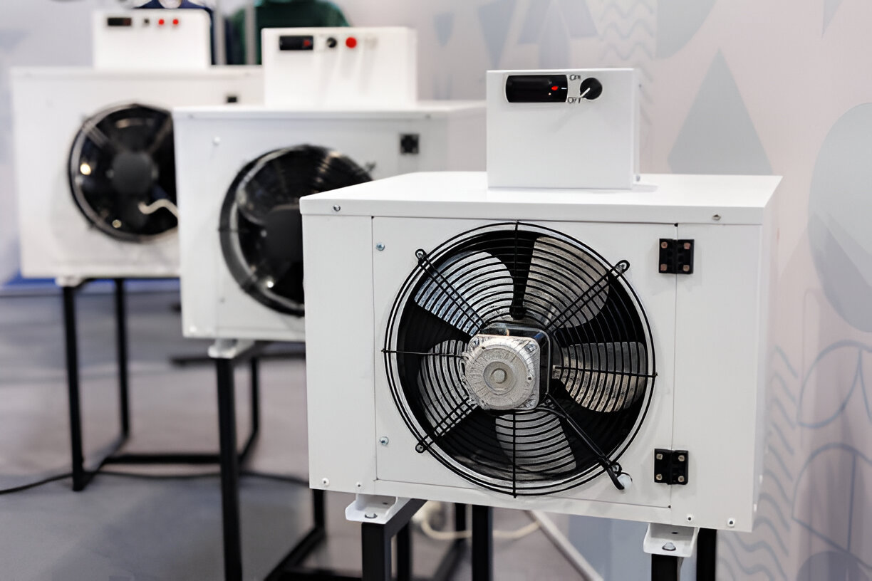 AC units showroom with various models